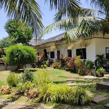 Apoestin Homestay Siquijor Eksteriør bilde